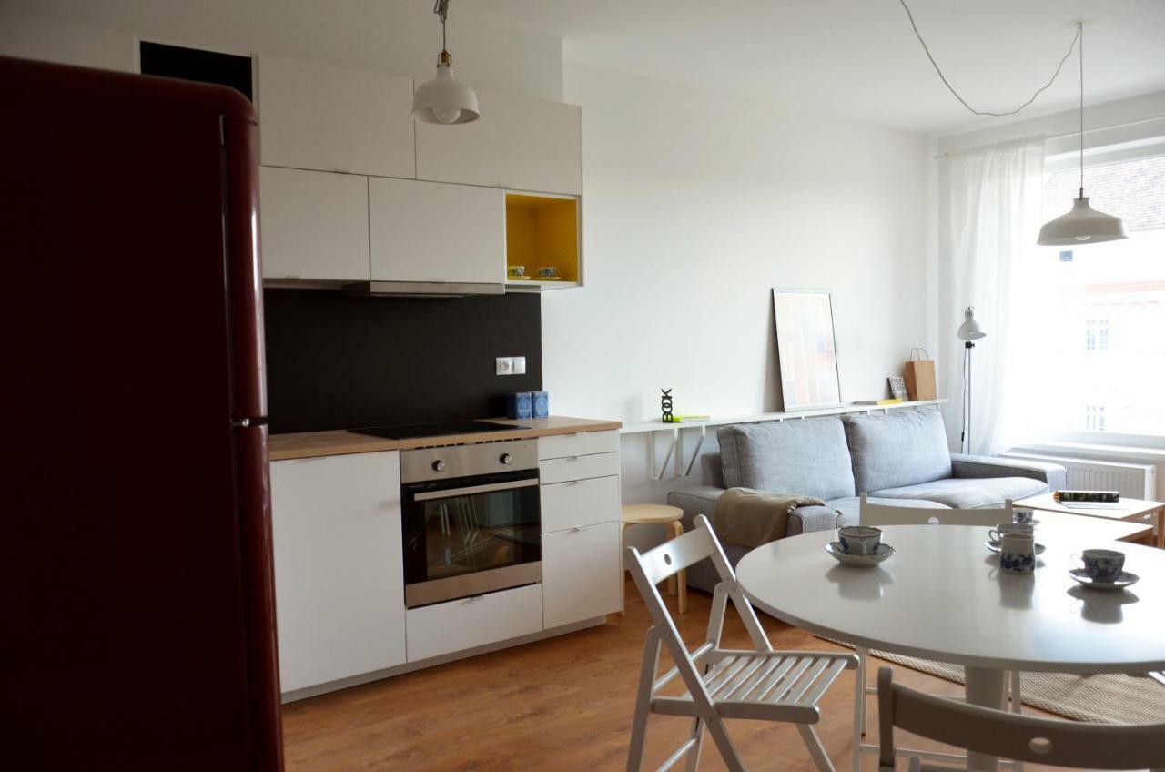 Brand New Apartment. Parking Spot Included! Bratislava Extérieur photo