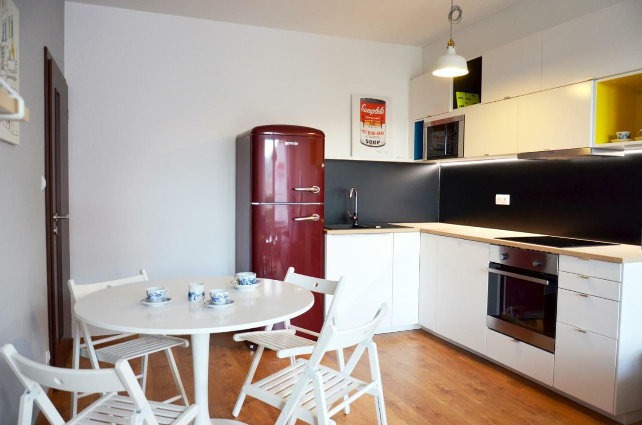 Brand New Apartment. Parking Spot Included! Bratislava Extérieur photo